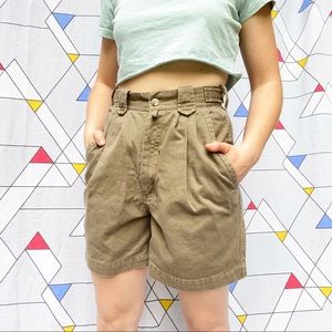 ✴️SOLD✴️Vintage Khaki Columbia High Waisted Mom